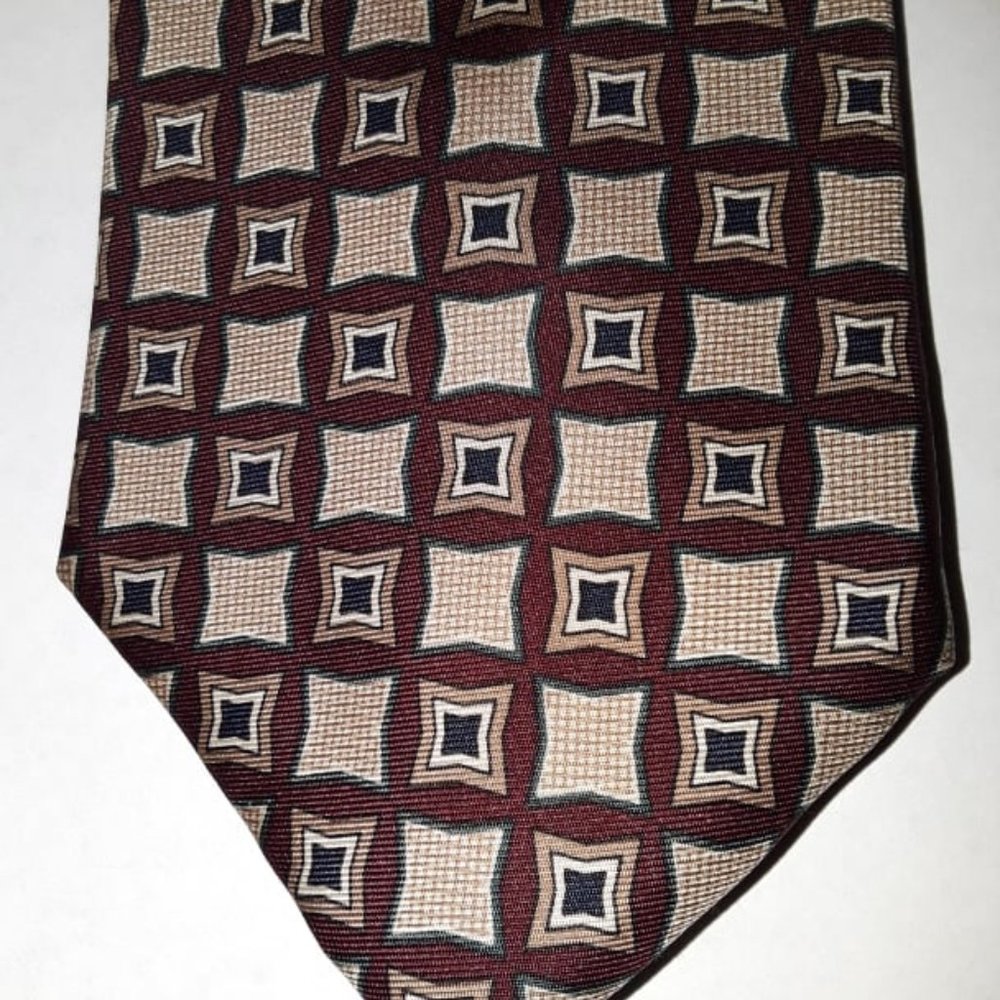 BROOKS BROTHERS - 100% SILK NECKTIE - MAROON WITH BLACK AND TAN ACCENTS